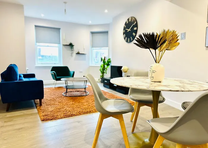 Margate Spacious Apartment - 5 Min Walk To Beach