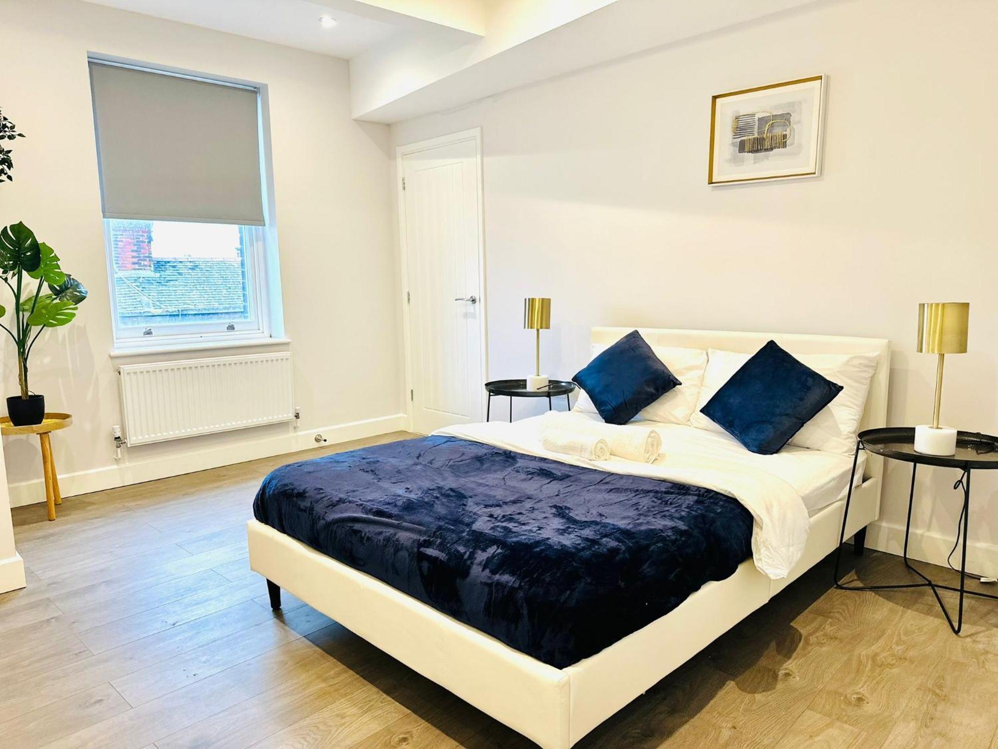 Spacious - 5 Min Walk To Beach